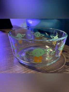 Pyrex Baby Yoda Clear Glass Bowl